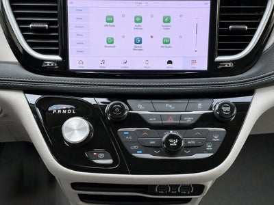 2023 Chrysler Pacifica Hybrid Touring L