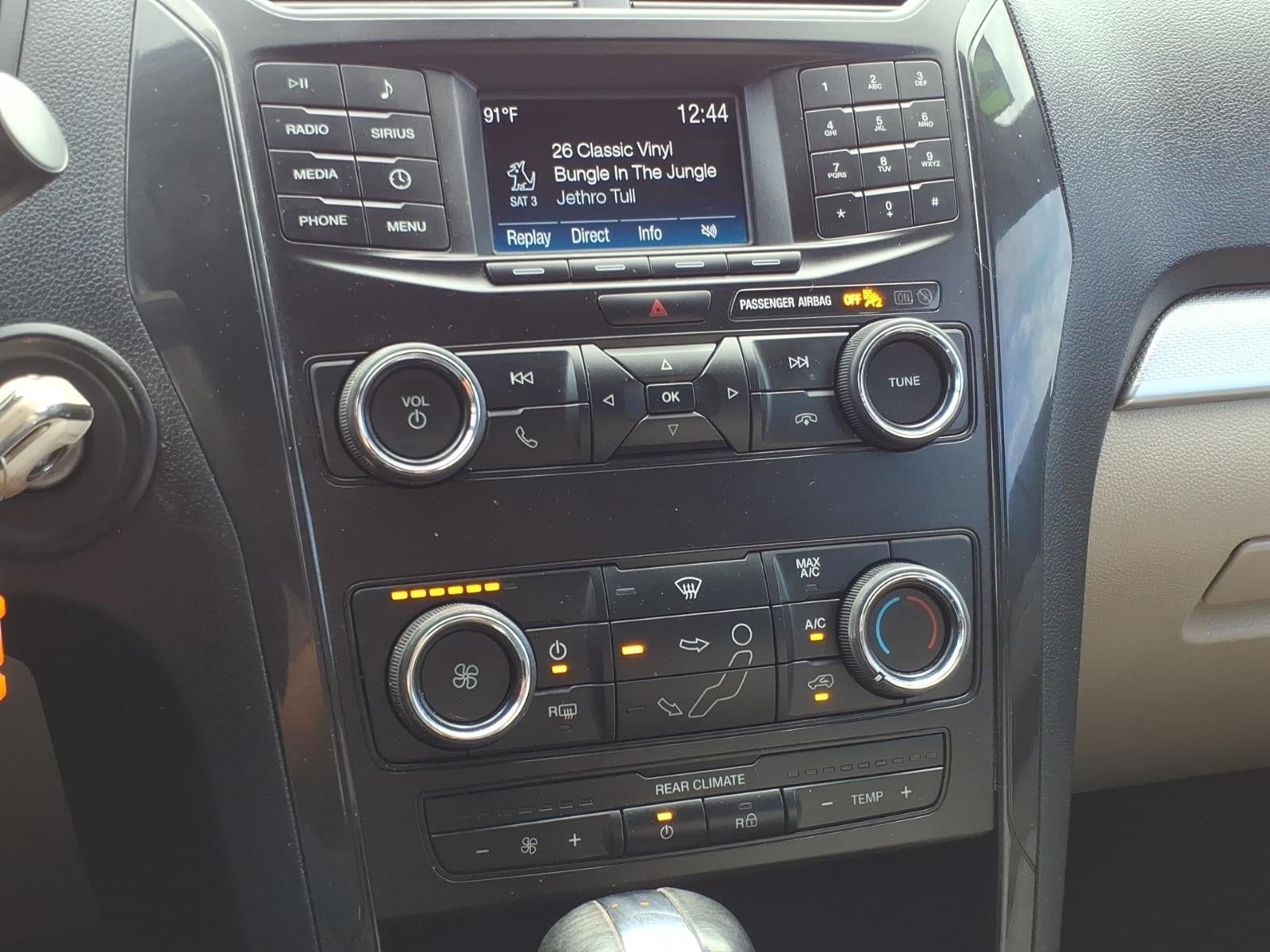 2019 Ford Explorer Base