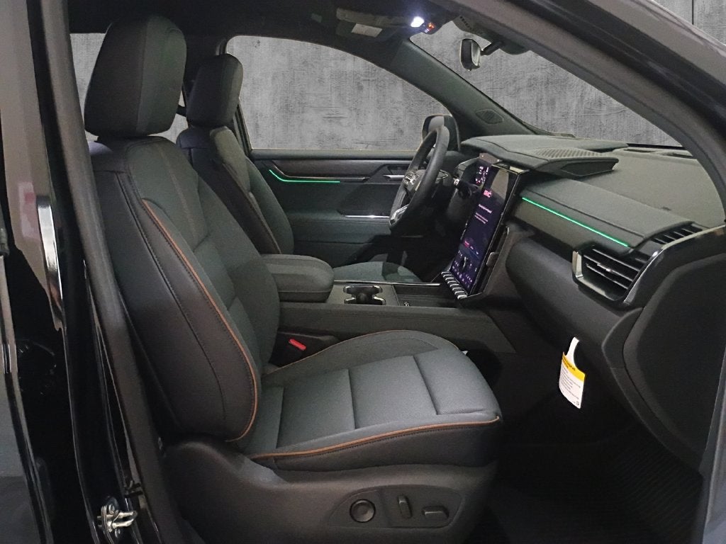 2027 GMC Acadia AT4 - Photo 15