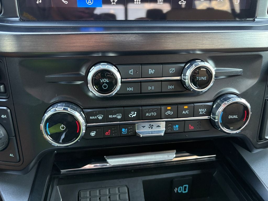 2024 Ford F-350SD Lariat DRW