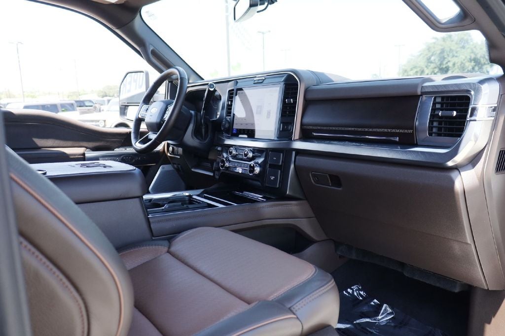 2025 Ford F-450SD King Ranch DRW