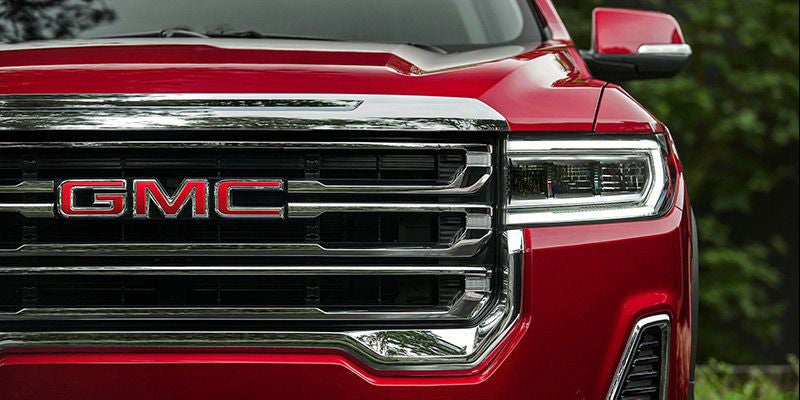 2020 GMC Acadia exterior side/front view