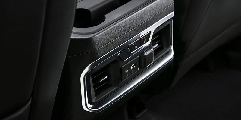 GMC Sierra 1500 Rear center console with vents